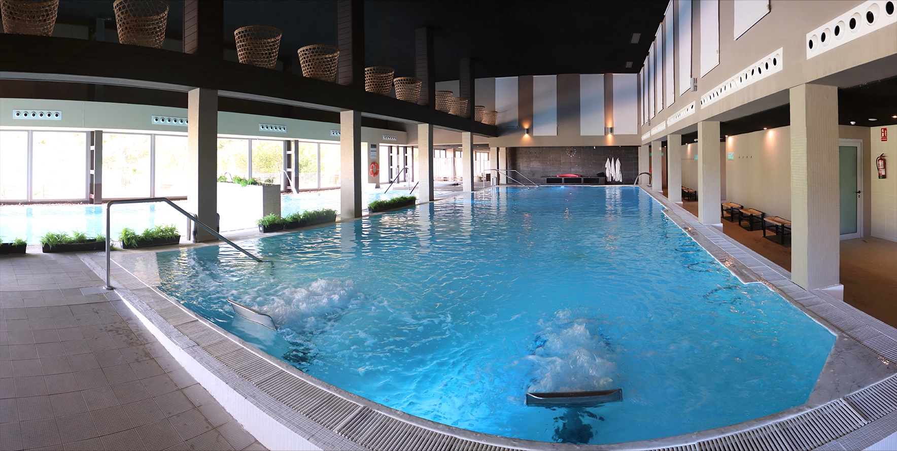 Carta de tratamientos en piscina termal de Segura Balneario Teruel